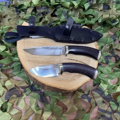 Титов и Солдатова Спарка из ножей Кубанец и Барсук-3, сталь 95Х18, рукоять граб